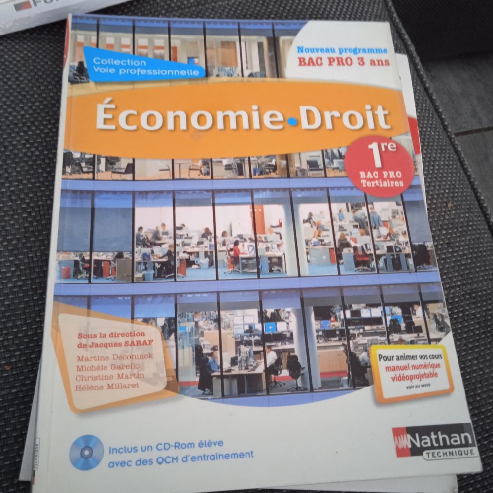 economie droit nive 1ere edition nathan 2011 isbn 9782091616 Livres et BD