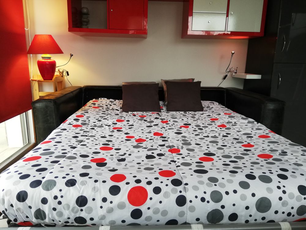 canap&eacute; cuir convertible couleur noir Meubles
