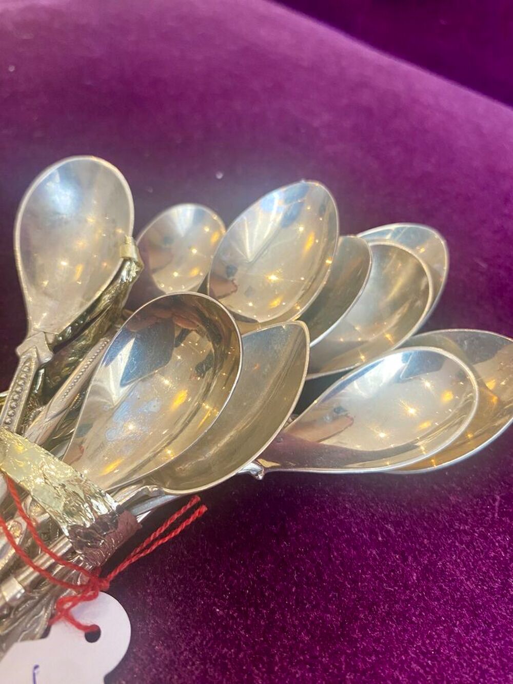 12 cuill&egrave;res &agrave; caf&eacute; souvenirs
Décoration