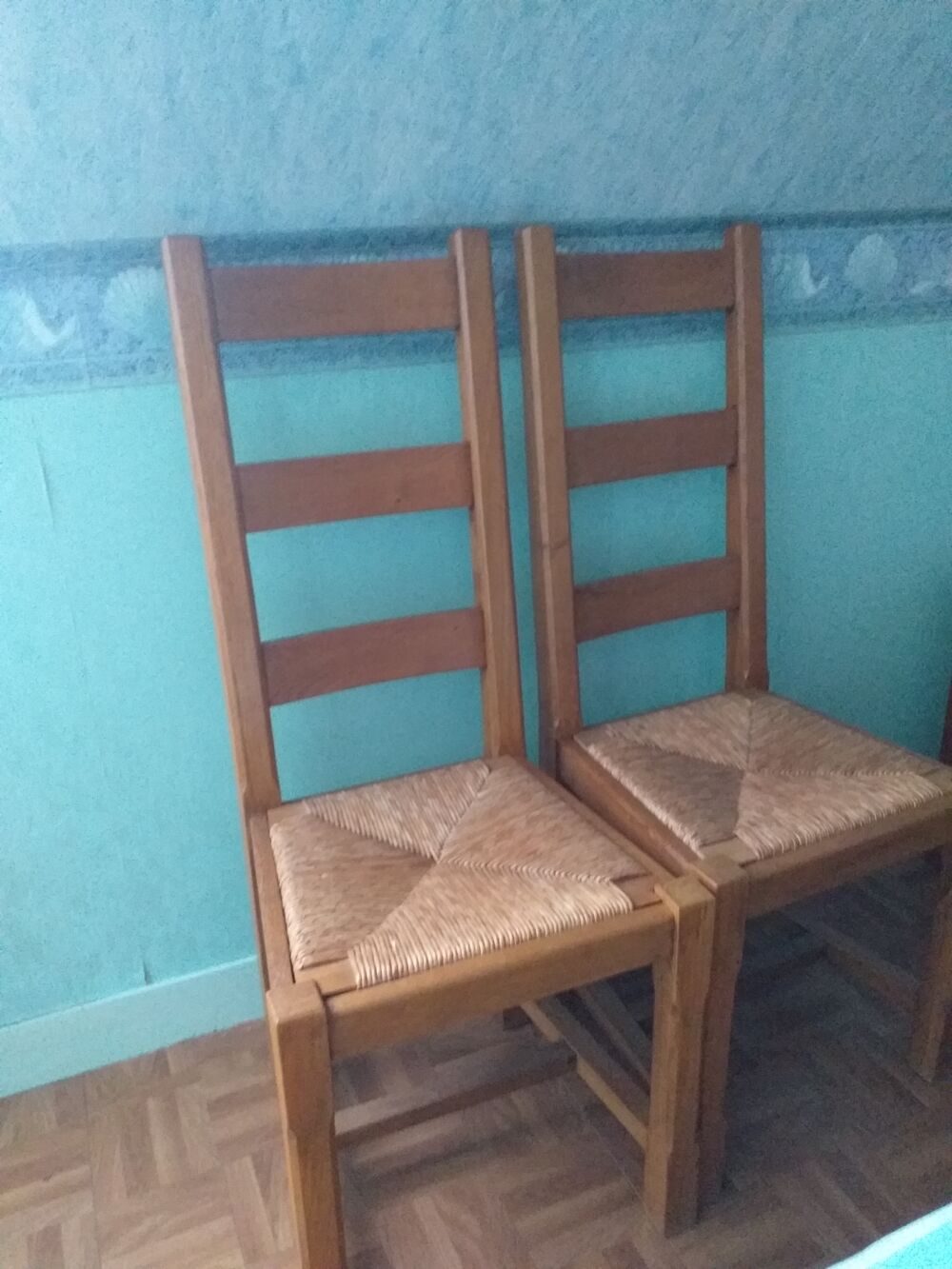 2 chaises bois massif Meubles