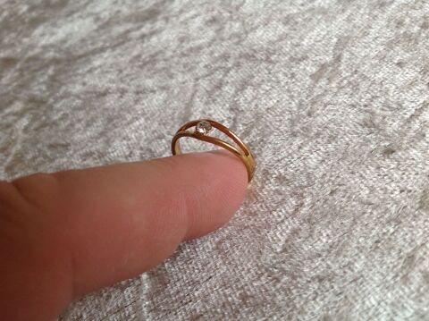 BAGUE BELLE IMITATION TAILLE AJUSTABLE Envoi Possible
5 Trégunc (29)