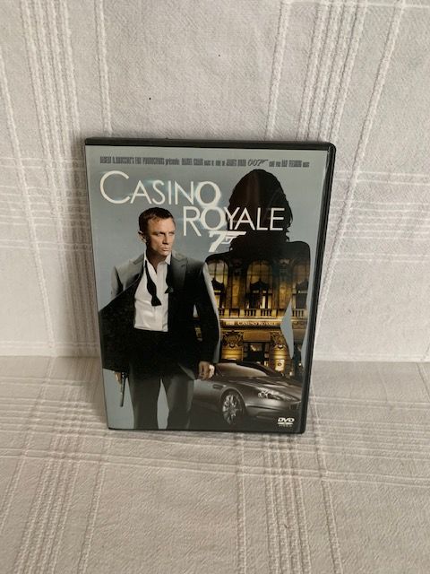*F06 	
James Bond Casino royal	 6 Marseille 6 (13)
