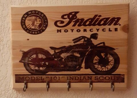 Porte clefs Range cls  mural indian motors 25 Beaucaire (30)