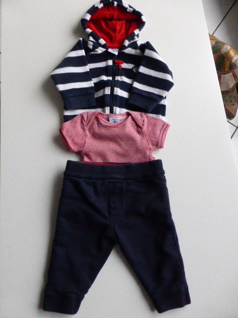 Petit bateau ensemble marin pantalon body et gilet 6 mois 13 Rueil-Malmaison (92)