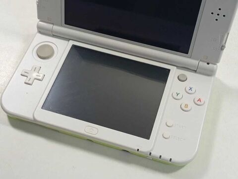 New 3ds xl édition animal crossing 120 Saint-Astier (24)