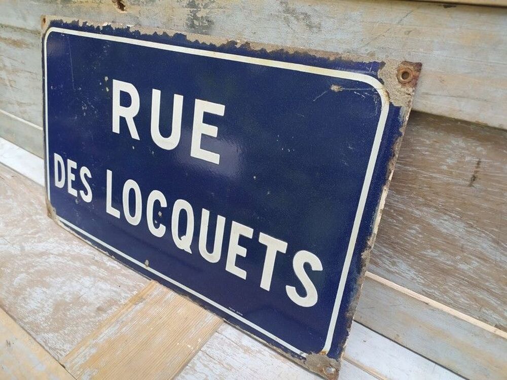Ancienne Plaque &Eacute;maill&eacute;e Rue des Locquets 
