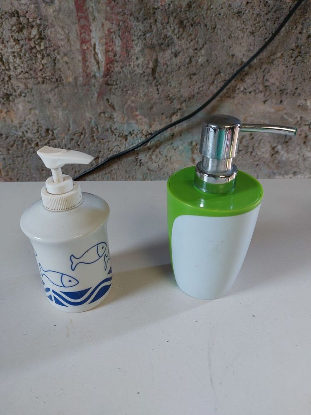 2 distributeurs de savon
Décoration
