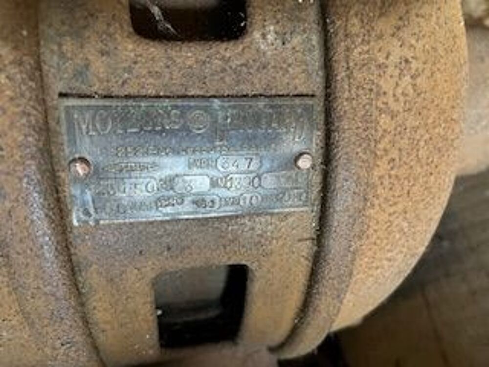 MOTEUR TRIPHASE DROUART 50 VT1390 TOURS /MIN 3CV Bricolage