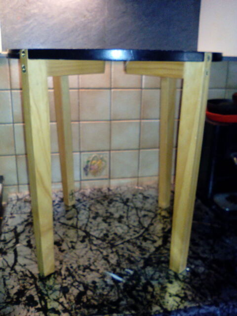 table D'appoint 10 Dijon (21)