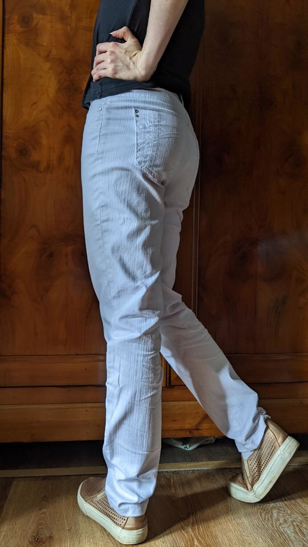 Pantalons jean blancs quasi neuf Vtements