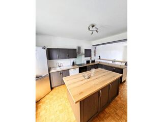  Maison � vendre 10 pi�ces 180 m�