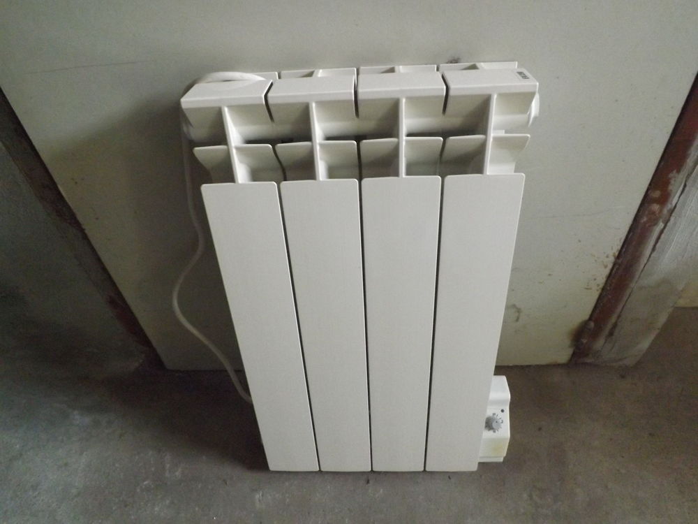 radiateur AQUITHERM 600 watts Bricolage