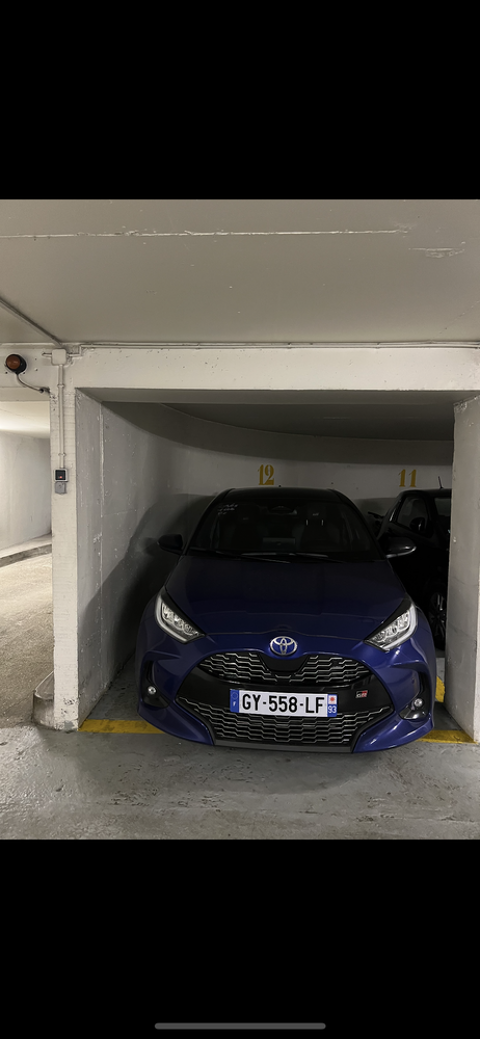  Parking / Garage � louer 10 m�