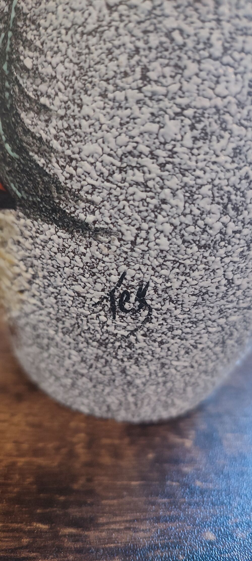 Vase c&eacute;ramique Tess ( Vallauris ) 
