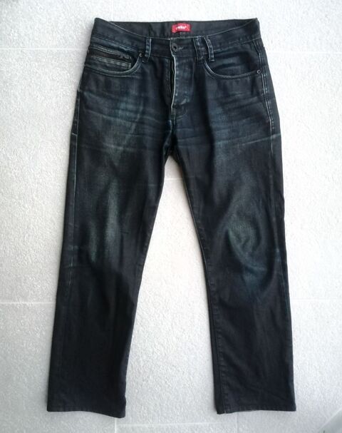 Jean's enduit noir C�lio, taille M 7 Puteaux (92)