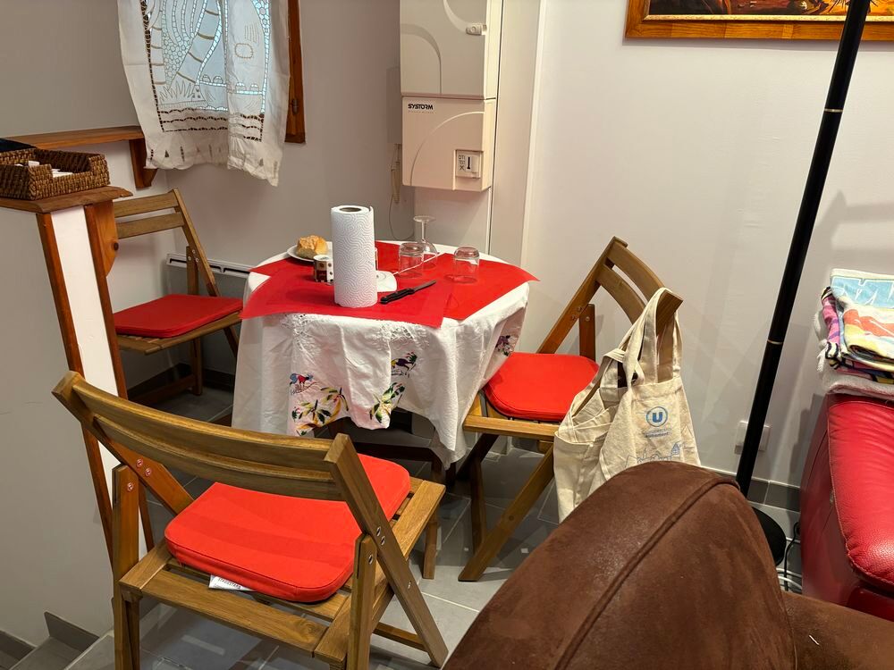 Location Appartement Beau T3 BIS en duplex Meublé, haut de gamme, Climatisé Lodève