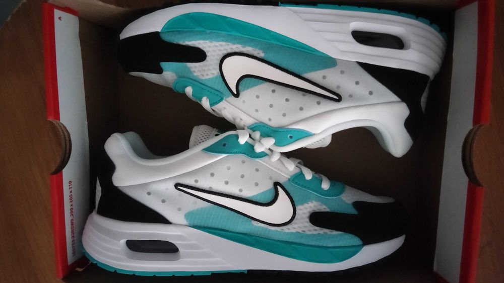 Basket Nike air max taille 38 Chaussures