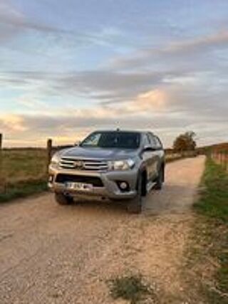 Hilux HILUX SIMPLE CABINE 4WD 2.4L 150 D-4D LECAP 2016 occasion 25360 Saint-Juan