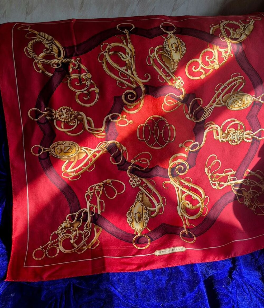 foulards HERMES Vêtements
