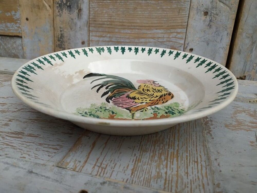 Assiette Plat Creux au Coq Fa&iuml;ence de Gien Terre de Fer 
Décoration