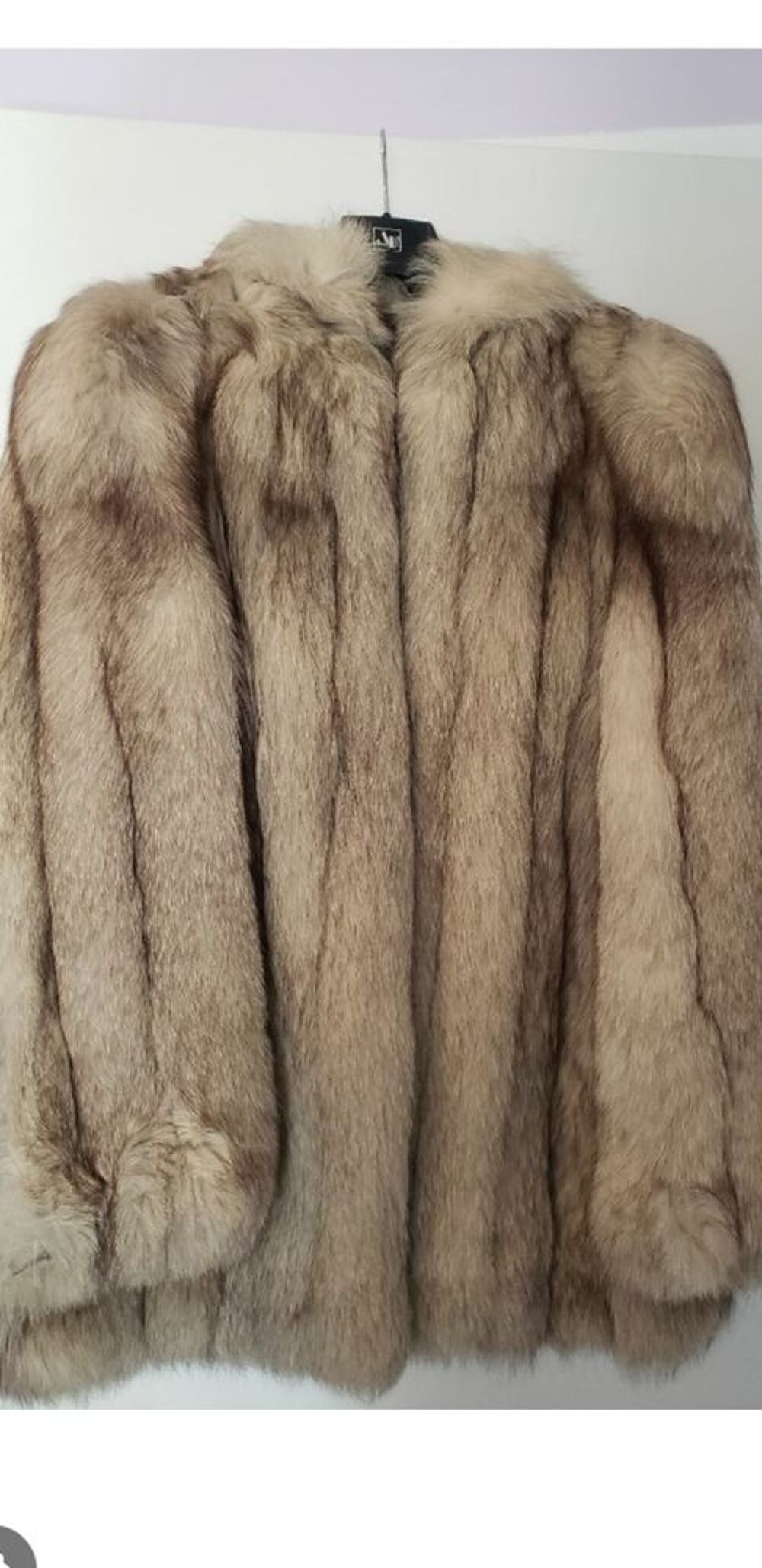 Veste fourrure Renard bleu argent&eacute;. Vêtements