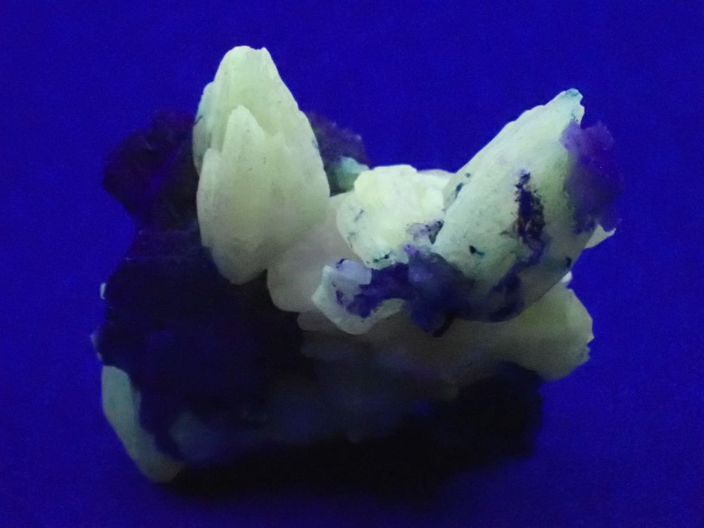 Mim&eacute;tite (Vive fluorescence sous UV longs) Pingtoulin Mine , 