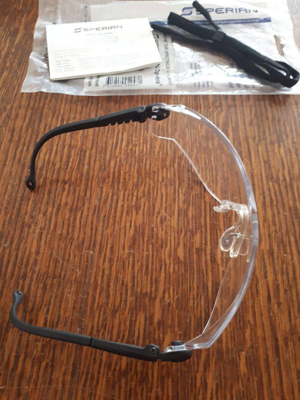 Lunettes de protection neuves
Bricolage