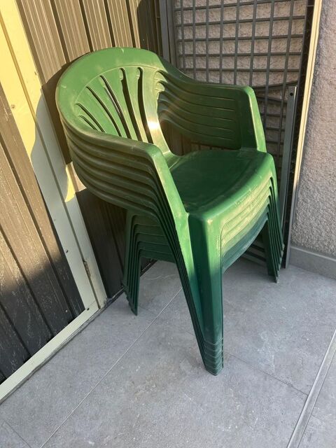 chaise vert Scionzier (74)