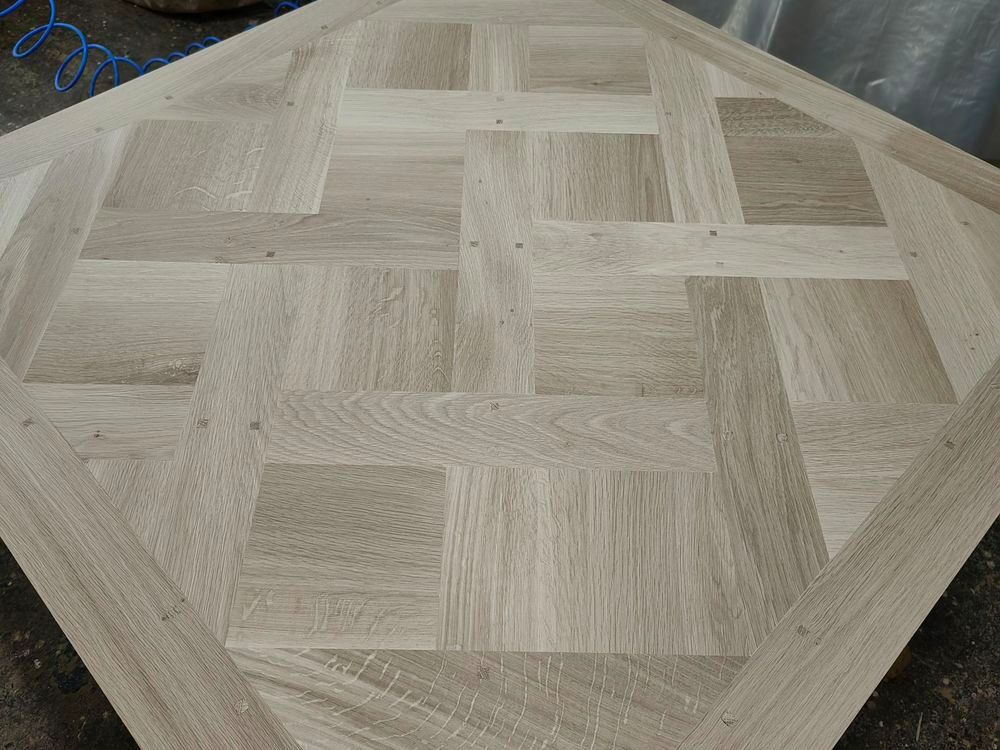 Parquet Versailles cheville en ch&ecirc;ne massif Bricolage