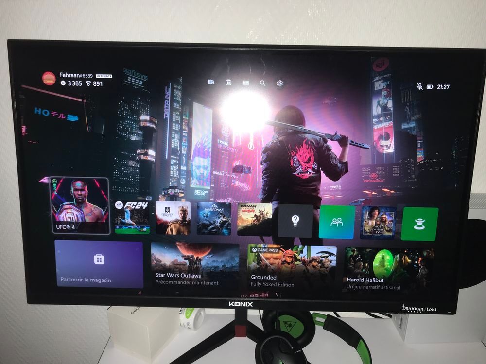 Xbox s&eacute;ries + &eacute;cran gamer Consoles et jeux vidéos