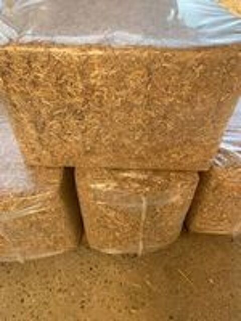   paille de Miscanthus - absorbe 3 fois plus ! 