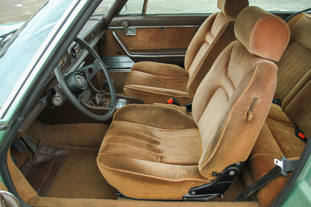 504 Coup&eacute; 2.0L 1979 occasion 59310 Auchy-lez-Orchies