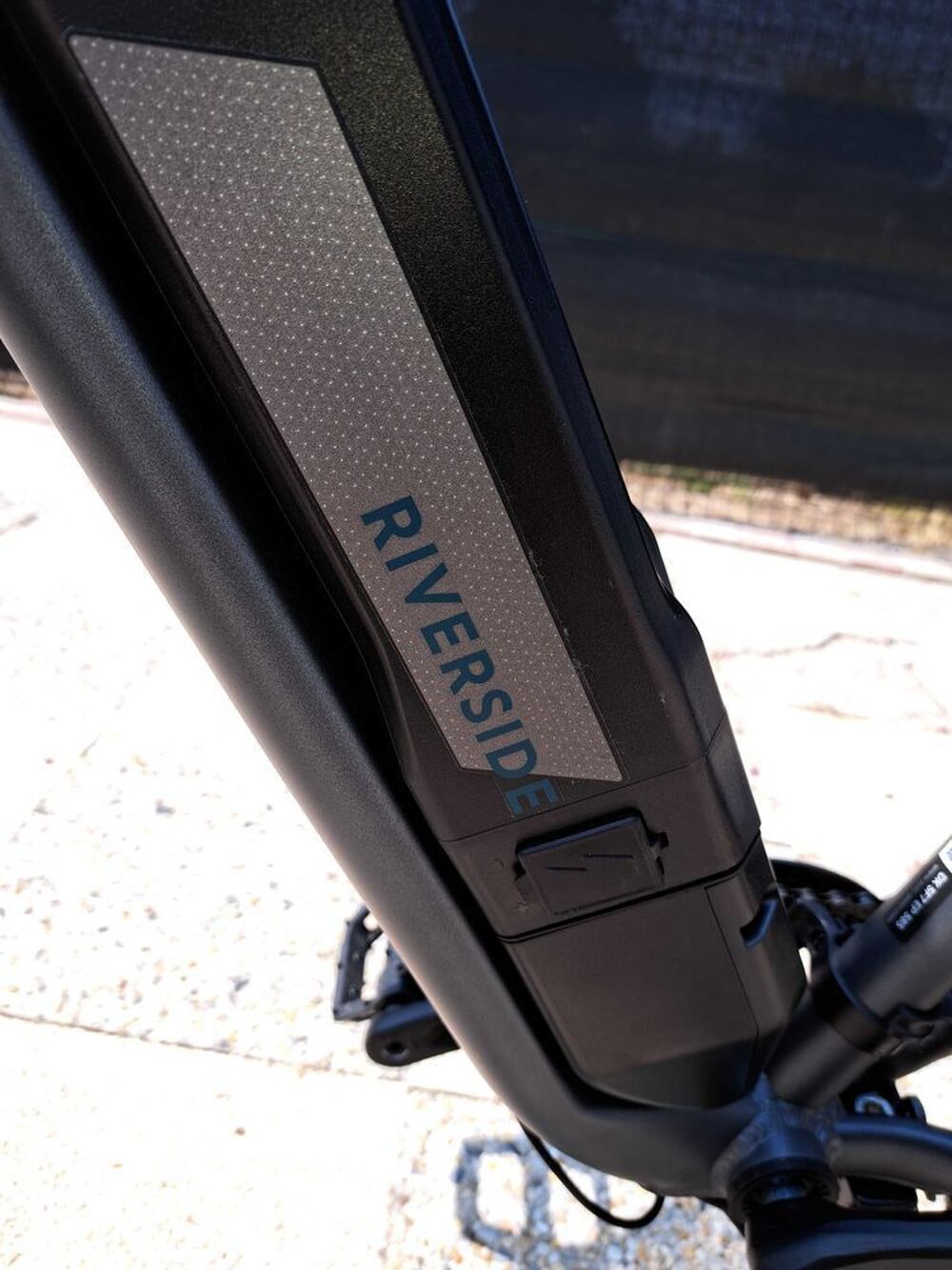 v&eacute;lo &eacute;lectrique mixte Vlos