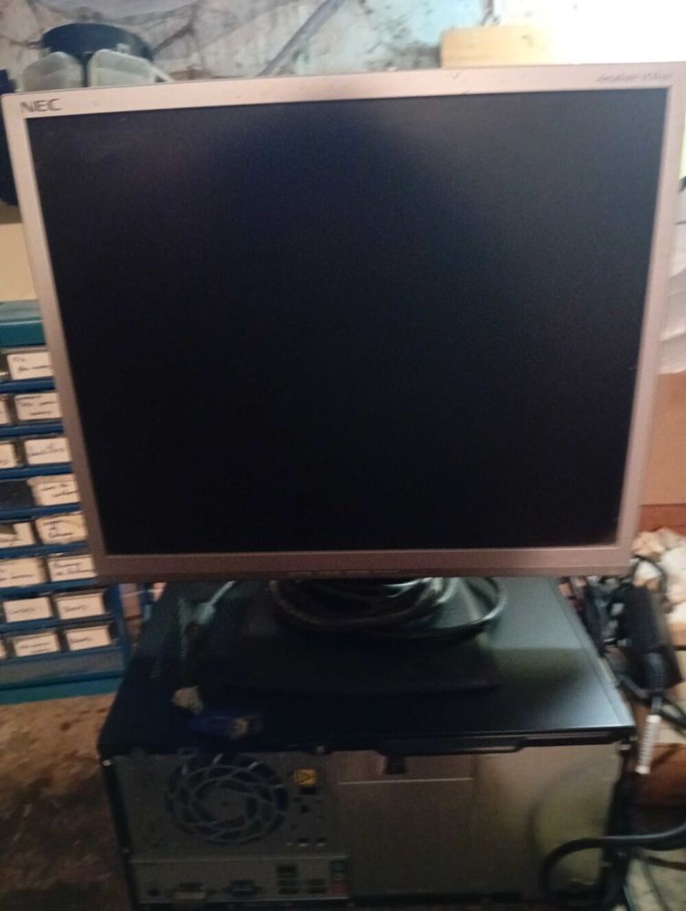 &eacute;cran pour pc de bureau Matériel informatique