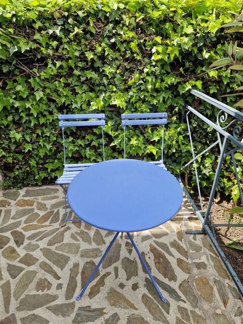 Guridon de jardin et 2 chaises 60 Bondy (93)