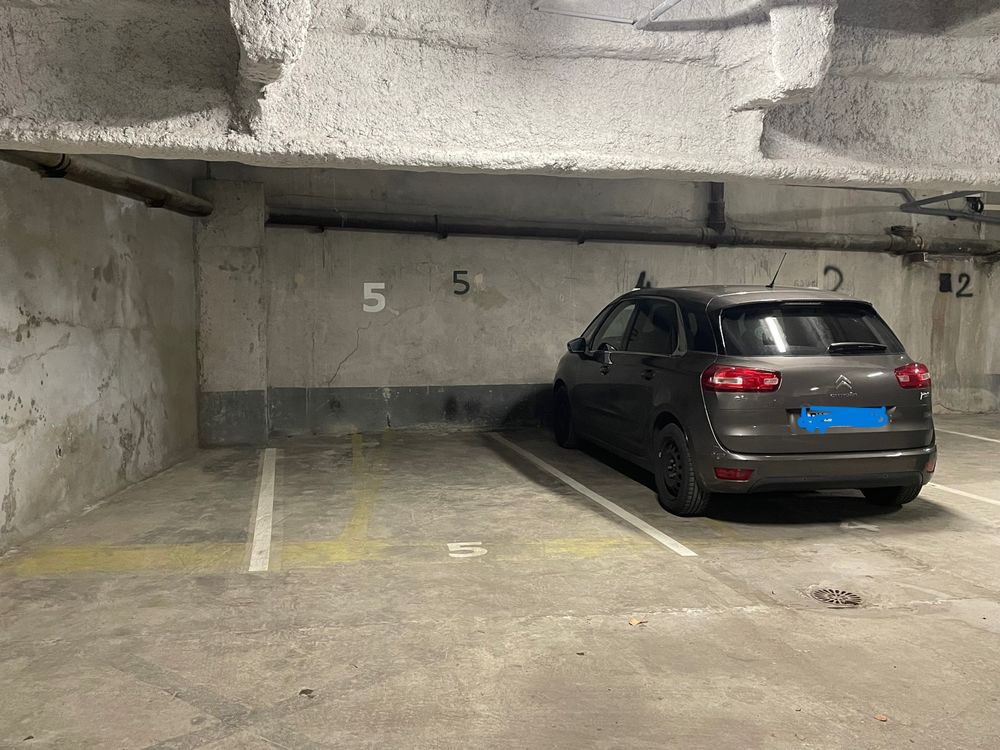 Location Parking/Garage PARKING DEUX ROUES Lyon 8