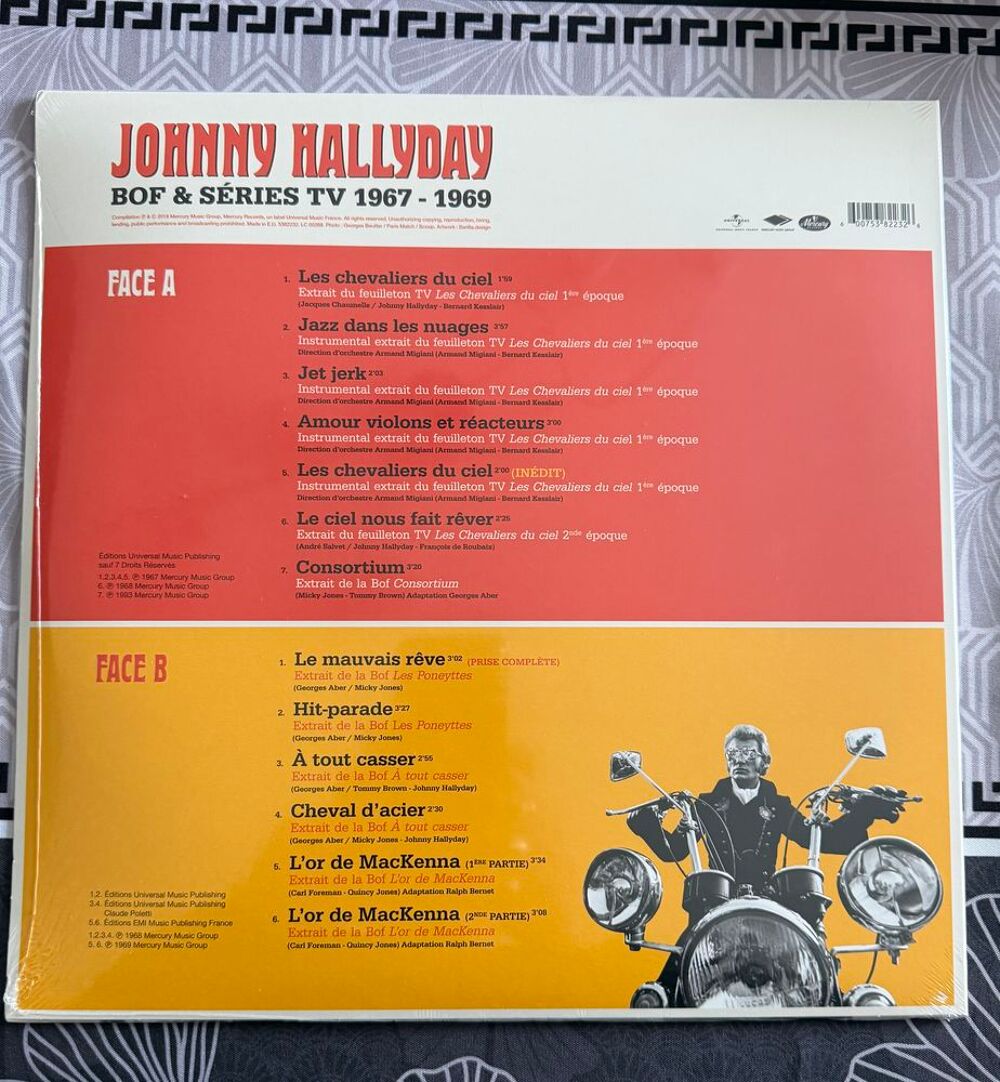 Johnny HALLYDAY " Vinyl " CD et vinyles