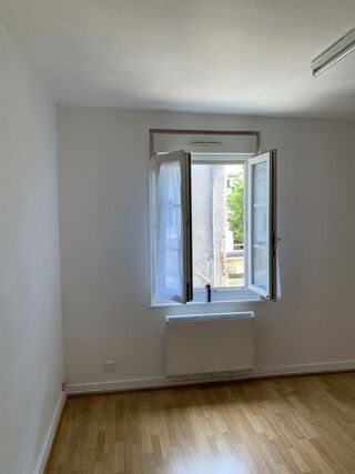  Appartement à louer 2 pièces 36 m²