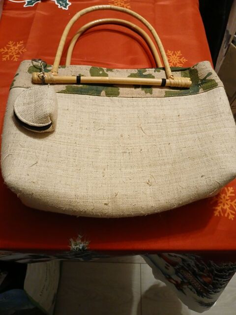 sac à main 8 Thônes (74)