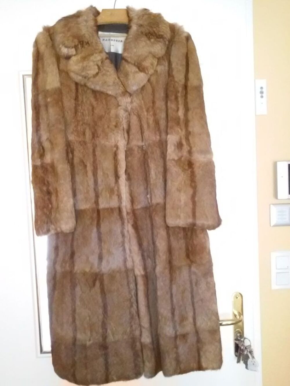 Manteau de Fourrure en rat d'am&eacute;rique Vêtements