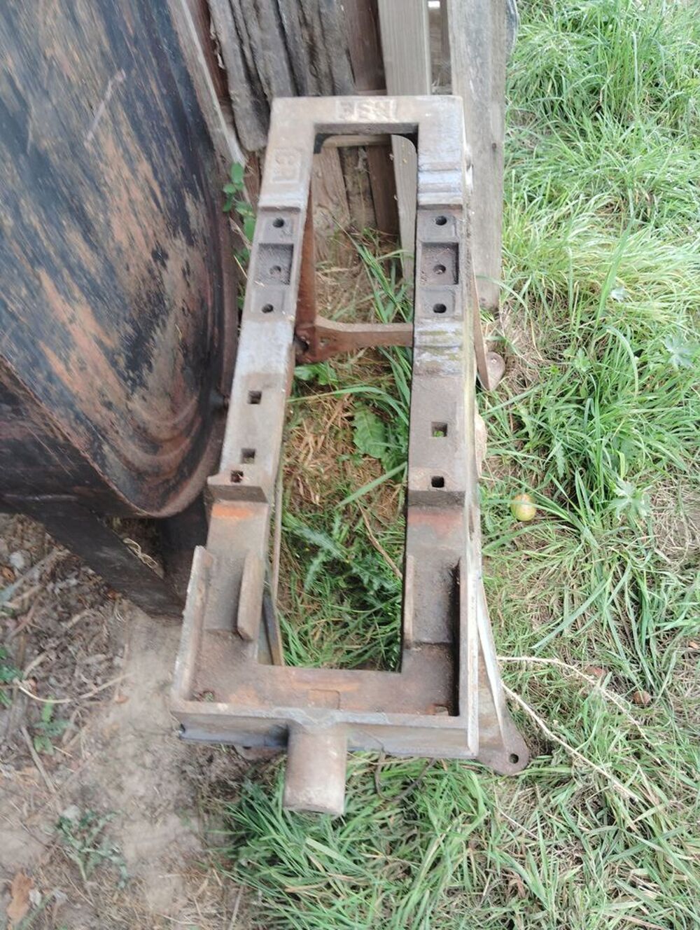 Pi&egrave;tement en fonte Jardin