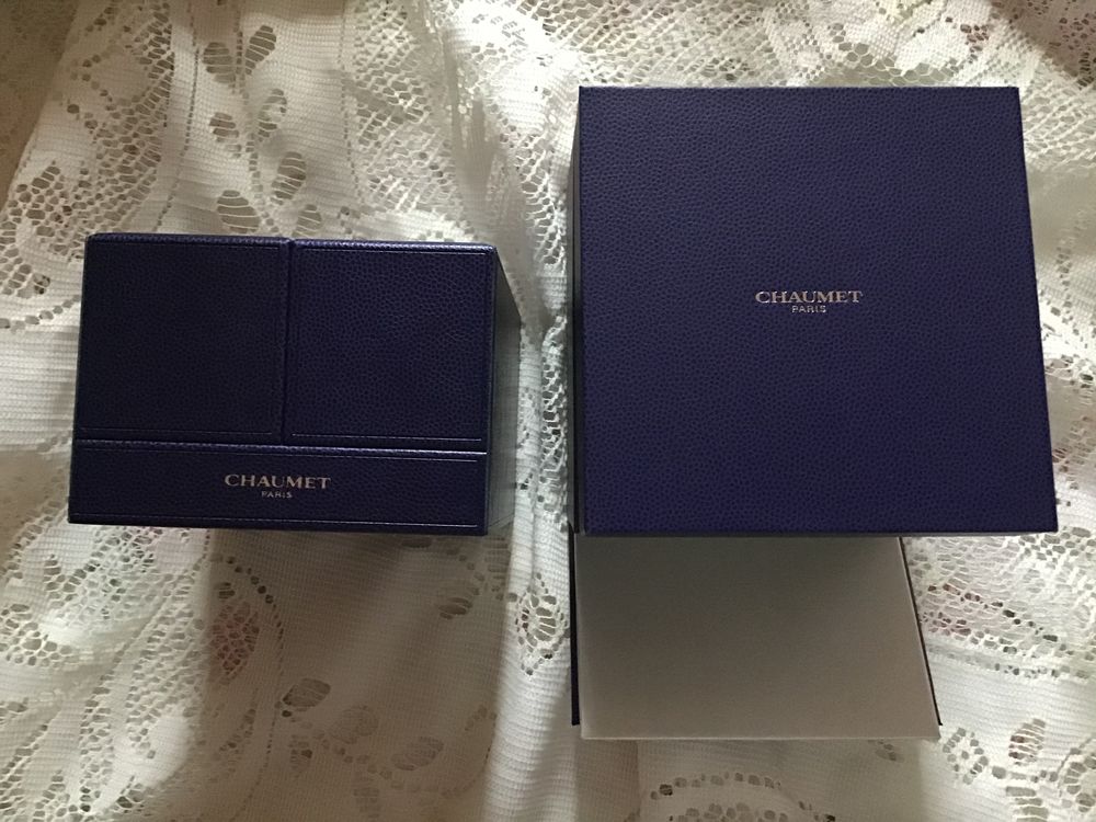 JOLIE &Eacute;CRIN A BIJOU CHAUMET Bijoux et montres