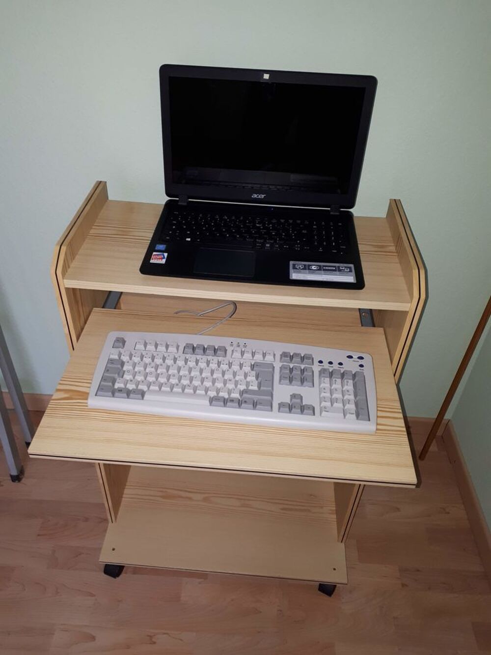 desserte informatique Meubles