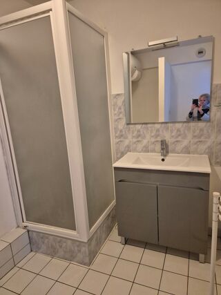  Appartement à louer 1 pièce 25 m²