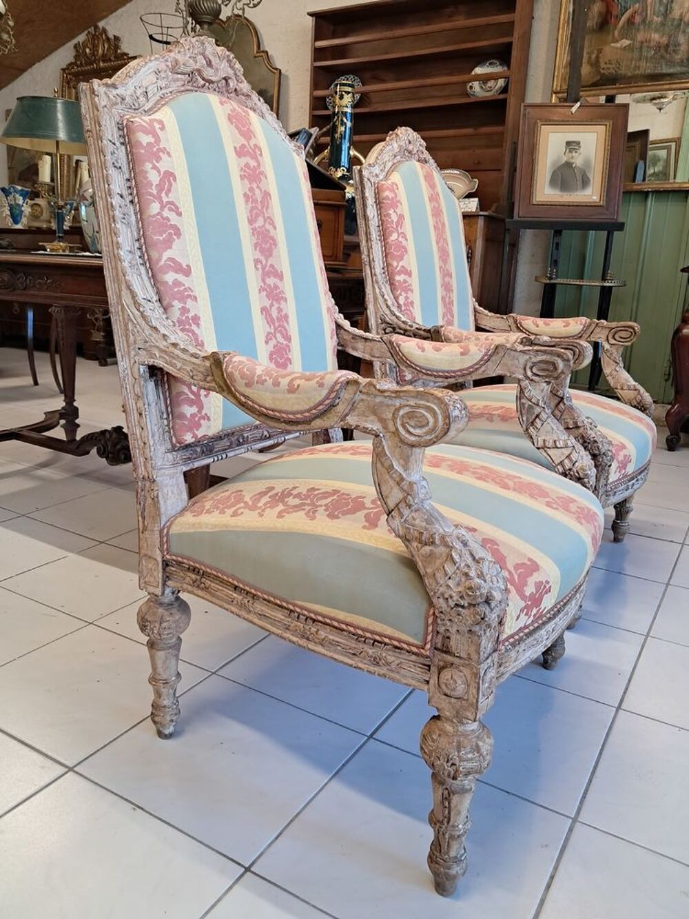 Fauteuils d'apparat ancien en bois Meubles