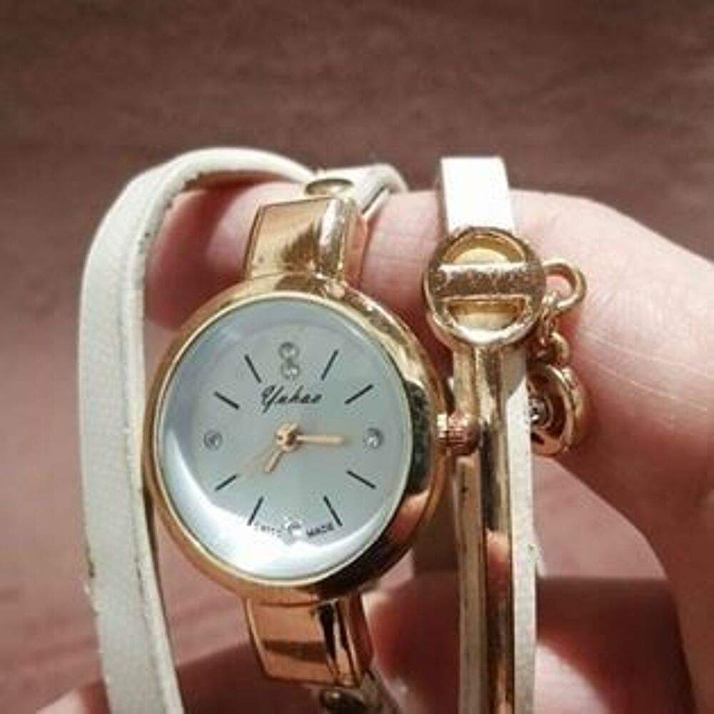 MONTRE FANTAISIE Bijoux et montres