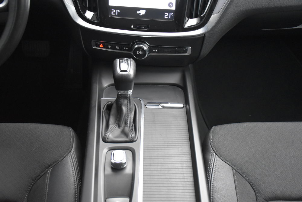 V60 D3 AdBlue 150 ch Geartronic 8 Momentum 2019 occasion 56300 Pontivy