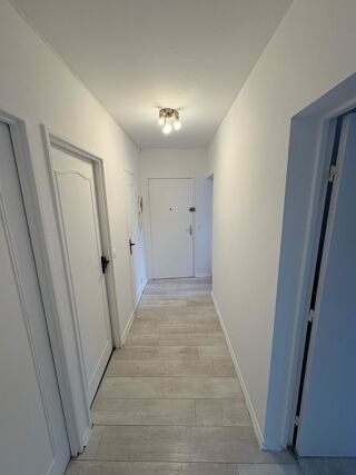  Appartement à louer 3 pièces 54 m²
