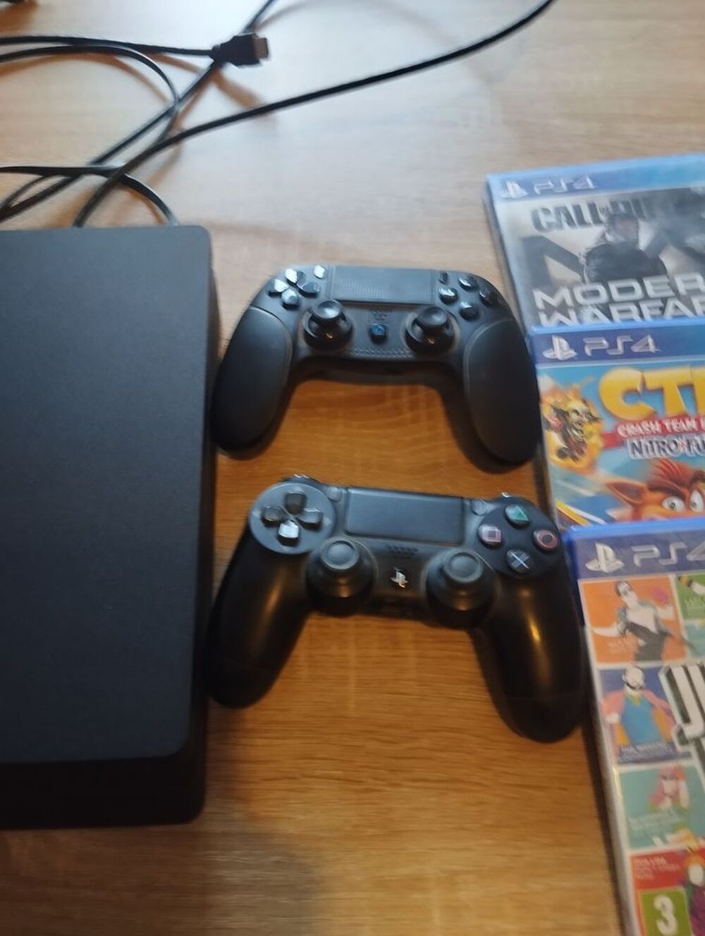 PS4 500 GO Consoles et jeux vidéos