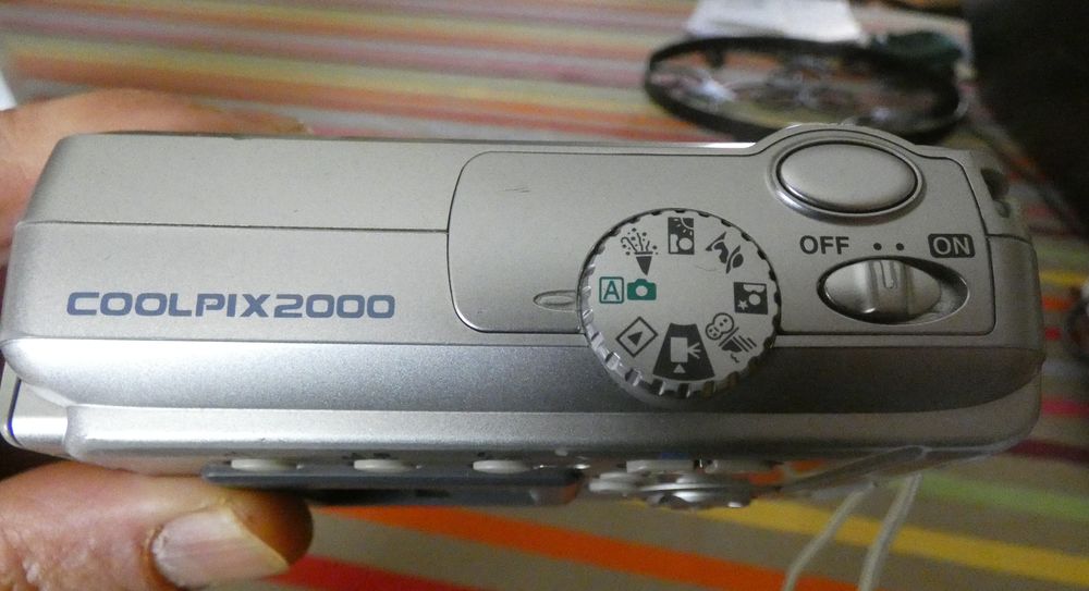 appareil Photo num&eacute;rique Nikon, Coolpix 2000 Photos/Video/TV